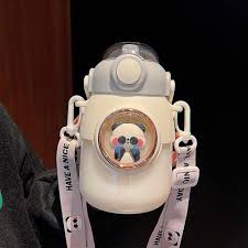 space capsule 3D cartoon doll plastic water bottles